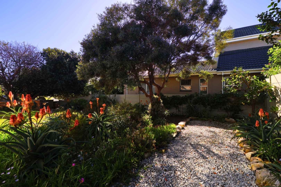 4 Bedroom Property for Sale in Vermont Western Cape